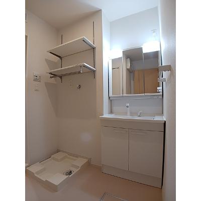 エルヴィータ 205【管理NO：1-023210301-02040】 ★家具家電は申し込み後に搬入します★の物件写真6