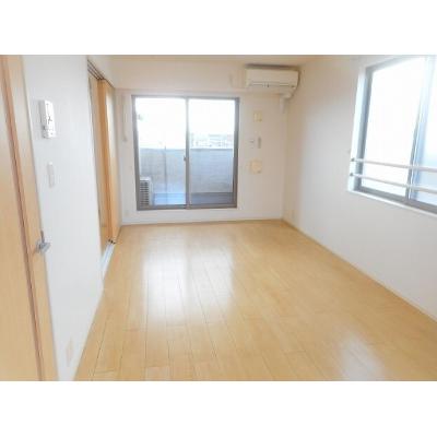 フィオーレ３０２ 305【管理NO：1-021118001-03040】 ★家具家電は申し込み後に搬入します★の物件写真2