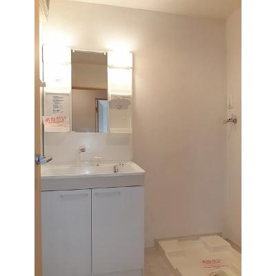 グラシューⅡ 205【管理NO：1-019509002-02040】 ★家具家電は申し込み後に搬入します★ ★2026年10月上旬入居可能★の物件写真6