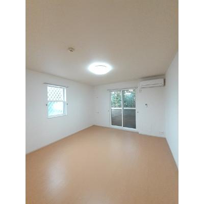 リバーサイド 101【管理NO：1-019621101-01010】 ★家具家電は申し込み後に搬入します★ ★2026年09月中旬入居可能★の物件写真2
