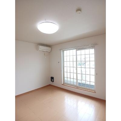 コーポ和広 201【管理NO：1-014510001-02010】 ★家具家電は申し込み後に搬入します★の物件写真2