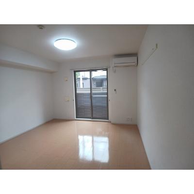パルティール小曽根 102【管理NO：1-020305201-01020】 ★家具家電は申し込み後に搬入します★ ★2026年10月中旬入居可能★の物件写真2