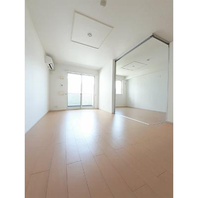 サン・メゾン日根野 101【管理NO：1-018144301-01010】 ★家具家電は申し込み後に搬入します★ ★2026年10月中旬入居可能★の物件写真2