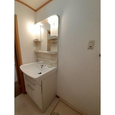 シェーネⅡ 203【管理NO：1-013090802-02030】 ★家具家電は申し込み後に搬入します★の物件写真6