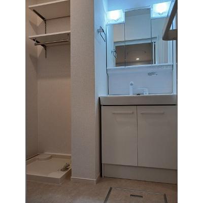 シンフォニー 205【管理NO：1-027962301-02040】 ★家具家電は申し込み後に搬入します★の物件写真6