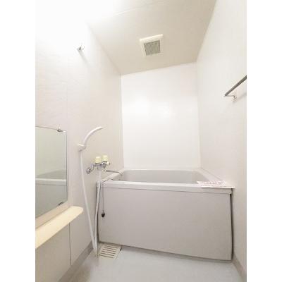 apartment 〒108-0075　東京都港区港南２丁目16-1