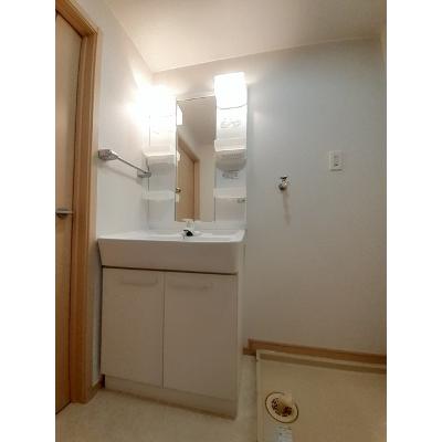 apartment 〒108-0075　東京都港区港南２丁目16-1