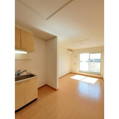フィオーレ 202【管理NO：1-015251901-02020】 ★家具家電は申し込み後に搬入します★ ★2026年10月中旬入居可能★の物件写真2