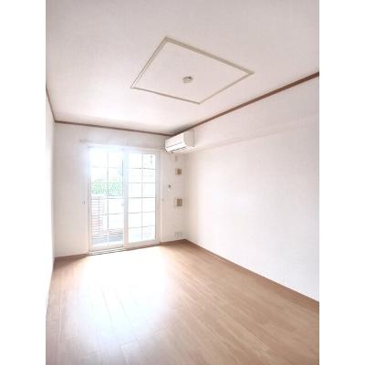 キャトルセゾン 103【管理NO：1-013636001-01030】 ★家具家電は申し込み後に搬入します★ ★2026年10月中旬入居可能★の物件写真2