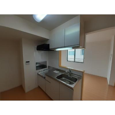 グランジェロ 304【管理NO：1-020120001-03040】 ★家具家電は申し込み後に搬入します★の物件写真3