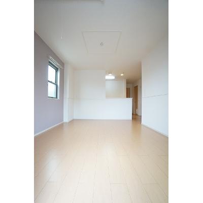 クラセント 101【管理NO：1-020241001-01010】 ★家具家電は申し込み後に搬入します★ ★2026年10月下旬入居可能★の物件写真2