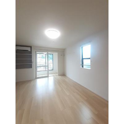 グロット　カルム 205【管理NO：1-027642201-02040】 ★家具家電は申し込み後に搬入します★ ★2026年10月下旬入居可能★の物件写真2