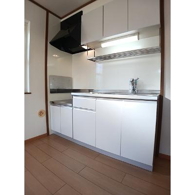 グリーンパークⅤ 201【管理NO：1-011143401-02010】 ★家具家電は申し込み後に搬入します★の物件写真3