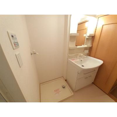 カーサ・ヒロＣ 203【管理NO：1-014311803-02030】 ★家具家電は申し込み後に搬入します★ ★2026年11月上旬入居可能★の物件写真6