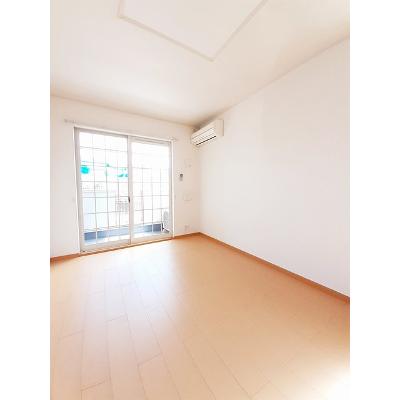シュタイン　ノルデン 105【管理NO：1-014403201-01050】 ★家具家電は申し込み後に搬入します★ ★2026年10月下旬入居可能★の物件写真2