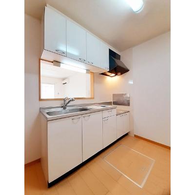 シュタイン　ノルデン 105【管理NO：1-014403201-01050】 ★家具家電は申し込み後に搬入します★ ★2026年10月下旬入居可能★の物件写真3