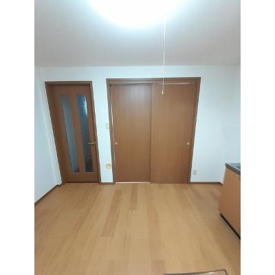 ソレアードＣ 101【管理NO：1-010392403-01010】 ★家具家電は申し込み後に搬入します★ ★2026年12月上旬入居可能★の物件写真2