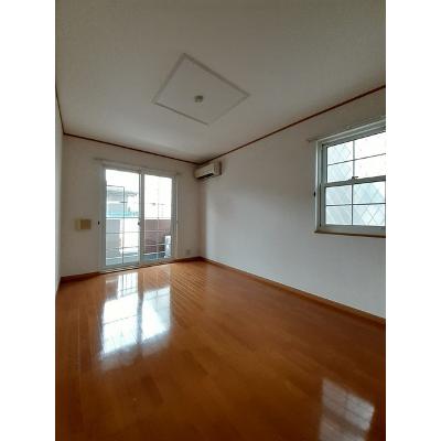 クリスタルムーンⅡ 102【管理NO：1-013087302-01020】 ★家具家電は申し込み後に搬入します★ ★2026年10月中旬入居可能★の物件写真2