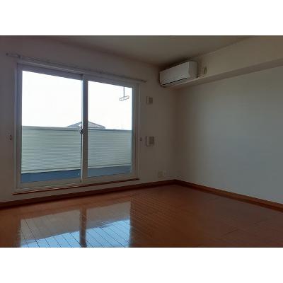 マディー・ウェストライフ 203【管理NO：1-014108101-02030】 ★家具家電は申し込み後に搬入します★ ★2026年11月上旬入居可能★の物件写真2