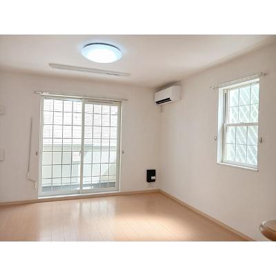 グランディール 105【管理NO：1-016763401-01050】 ★家具家電は申し込み後に搬入します★ ★2026年10月中旬入居可能★の物件写真2