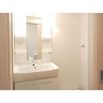 グランディール 105【管理NO：1-016763401-01050】 ★家具家電は申し込み後に搬入します★ ★2026年10月中旬入居可能★の物件写真6