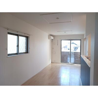アルモニー　Ⅱ 103【管理NO：1-022725501-01030】 ★家具家電は申し込み後に搬入します★の物件写真2