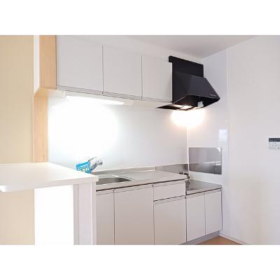 ファミーユ 201【管理NO：1-019578601-02010】 ★家具家電は申し込み後に搬入します★ ★2026年10月下旬入居可能★の物件写真3