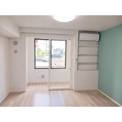 ミラノⅥ　Ｂ 102【管理NO：1-027438802-01020】 ★家具家電は申し込み後に搬入します★ ★2026年10月中旬入居可能★の物件写真2