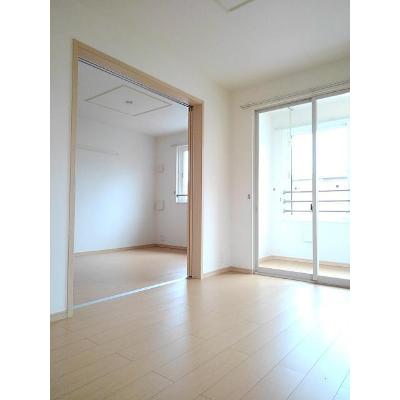 ユーフォリア　Ⅱ 203【管理NO：1-016397202-02030】 ★家具家電は申し込み後に搬入します★ ★2026年11月中旬入居可能★の物件写真2