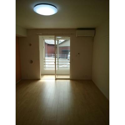 スイセンⅠ 102【管理NO：1-024877801-01020】 ★家具家電は申し込み後に搬入します★ ★2026年10月中旬入居可能★の物件写真2