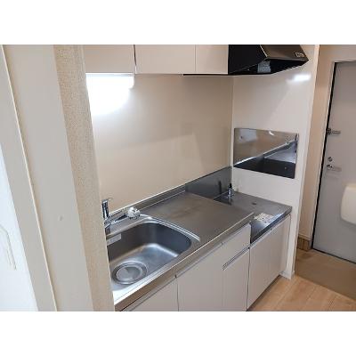 ア・ラ・モード甲府 102【管理NO：1-021550301-01020】 ★家具家電は申し込み後に搬入します★の物件写真3