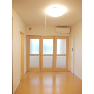 アルバテラス 106【管理NO：1-017926501-01060】 ★家具家電は申し込み後に搬入します★ ★2026年11月中旬入居可能★の物件写真2