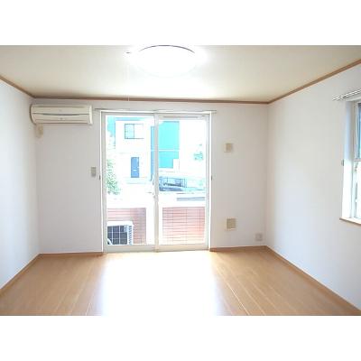フォンターナ 104【管理NO：1-012648001-01040】 ★家具家電は申し込み後に搬入します★ ★2026年10月中旬入居可能★の物件写真2