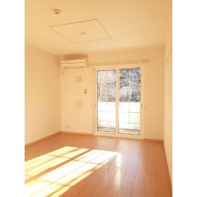 プレジャー　アイ 103【管理NO：1-016553101-01030】 ★家具家電は申し込み後に搬入します★ ★2026年11月中旬入居可能★の物件写真2