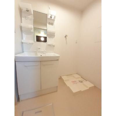 グラディート 205【管理NO：1-019877301-02040】 ★家具家電は申し込み後に搬入します★ ★2026年09月下旬入居可能★の物件写真6