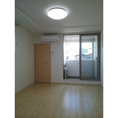 エムズアークⅠ 401【管理NO：1-018106801-04010】 ★家具家電は申し込み後に搬入します★ ★2026年10月中旬入居可能★の物件写真2