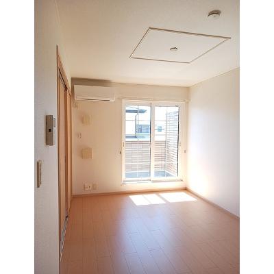 ミニョン　ソレイユ 203【管理NO：1-015864201-02030】 ★家具家電は申し込み後に搬入します★ ★2026年10月上旬入居可能★の物件写真2