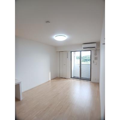 スマイル 102【管理NO：1-023740001-01020】 ★家具家電は申し込み後に搬入します★の物件写真2