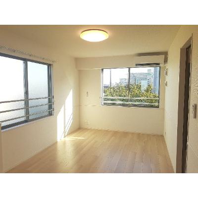 Ｋａｌｍｉａ（カルミア） 301【管理NO：1-027526001-03010】 ★家具家電は申し込み後に搬入します★ ★2026年10月中旬入居可能★の物件写真2