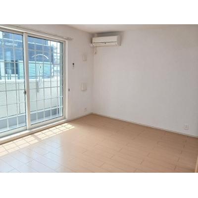 クラージュ 101【管理NO：1-018039601-01010】 ★家具家電は申し込み後に搬入します★の物件写真2