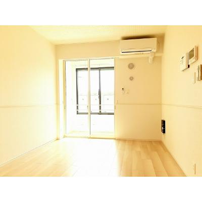 フィーカ・フォレスト 102【管理NO：1-027476801-01020】 ★家具家電は申し込み後に搬入します★ ★2026年11月中旬入居可能★の物件写真2