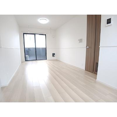 エス　ウィステリア　Ⅱ 105【管理NO：1-028373002-01040】 ★家具家電は申し込み後に搬入します★ ★2026年10月中旬入居可能★の物件写真2