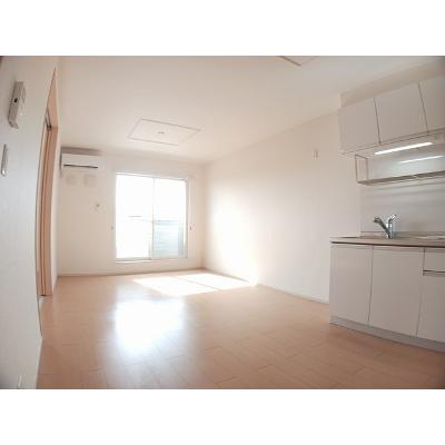 アムールＢ 201【管理NO：1-016469601-02010】 ★家具家電は申し込み後に搬入します★ ★2026年10月下旬入居可能★の物件写真2