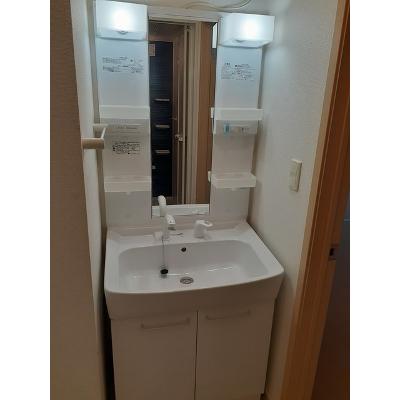 カルフールⅢ 101【管理NO：1-015904201-01010】 ★家具家電は申し込み後に搬入します★ ★2026年11月中旬入居可能★の物件写真6