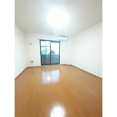 ステイションランドナガタキ 110【管理NO：1-014213301-01080】 ★家具家電は申し込み後に搬入します★ ★2026年10月中旬入居可能★の物件写真2