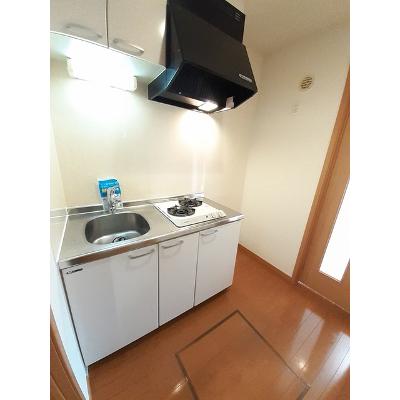 ステイションランドナガタキ 110【管理NO：1-014213301-01080】 ★家具家電は申し込み後に搬入します★ ★2026年10月中旬入居可能★の物件写真3