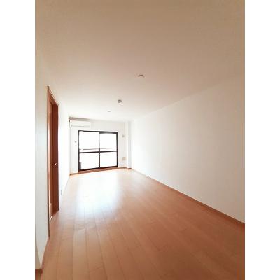 ロイヤルシティー泉南 203【管理NO：1-012521701-02030】 ★家具家電は申し込み後に搬入します★ ★2026年10月中旬入居可能★の物件写真2