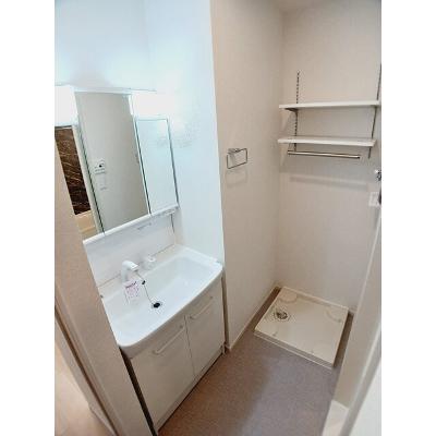 グランベリー 204【管理NO：1-026957101-02040】 ★家具家電は申し込み後に搬入します★ ★2026年10月中旬入居可能★の物件写真6