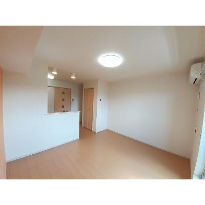エル　フレールⅡ 205【管理NO：1-020548602-02040】 ★家具家電は申し込み後に搬入します★ ★2026年10月中旬入居可能★の物件写真2