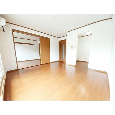 ヴィオラＭ 202【管理NO：1-011012301-02020】 ★家具家電は申し込み後に搬入します★ ★2026年10月中旬入居可能★の物件写真2